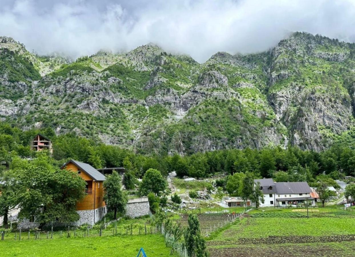 Residence: Quku I Valbones Eksteriør bilde